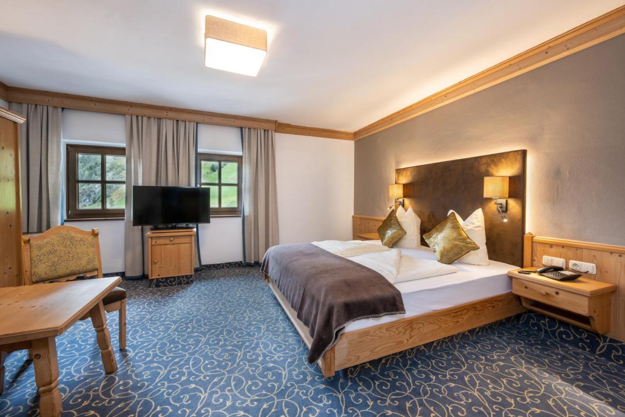 Naturhotel Huettenwirt Im Grossarltal Hüttschlag Esterno foto