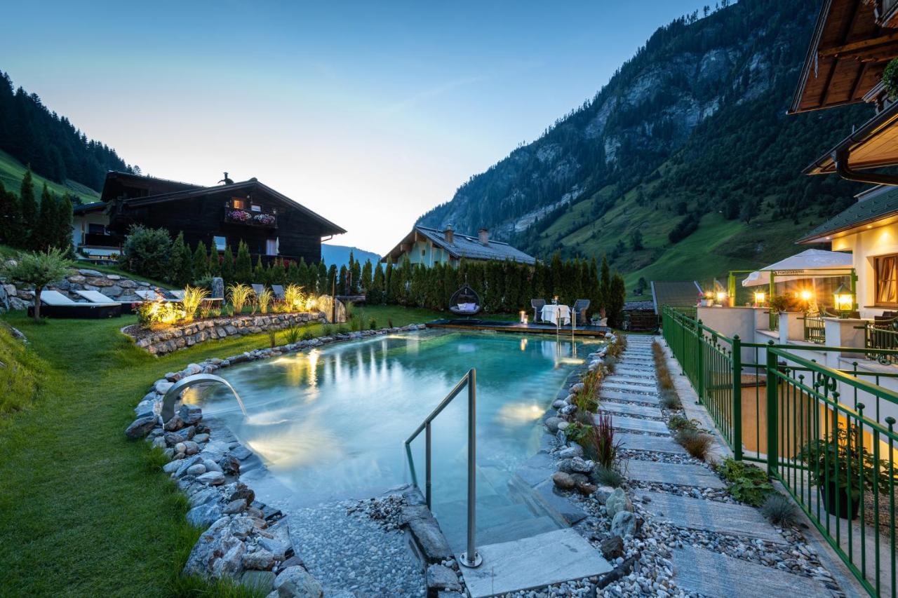 Naturhotel Huettenwirt Im Grossarltal Hüttschlag Esterno foto